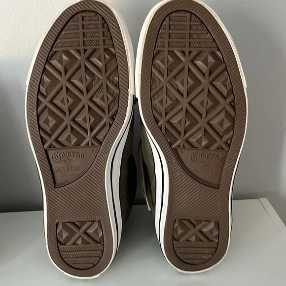 Men’s Chuck Taylor Olive Green Converse High Top Shoes - Picture 7 of 8